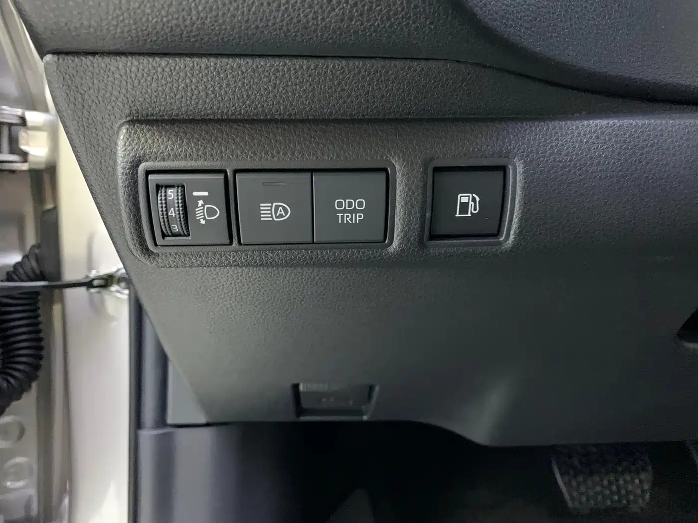 Toyota Levin 2023 Smart Hybrid 1.8L Sport Edition фото 5