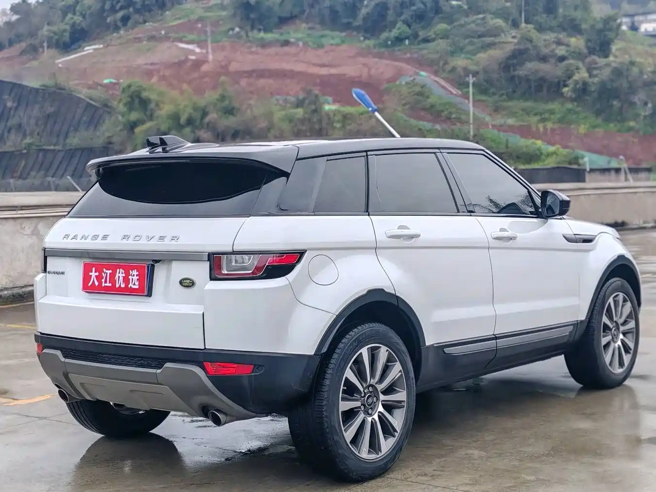 Land Rover Range Rover Evoque 2018 240PS SE Smart Edition фото 3