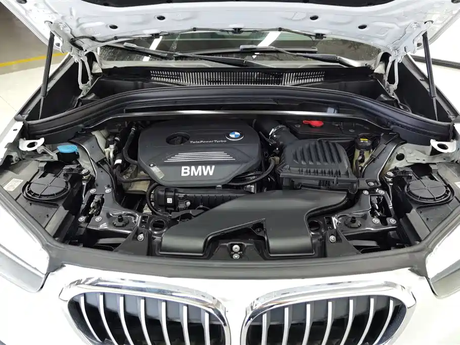 BMW X1 2019 sDrive18Li Fashion Model фото 10