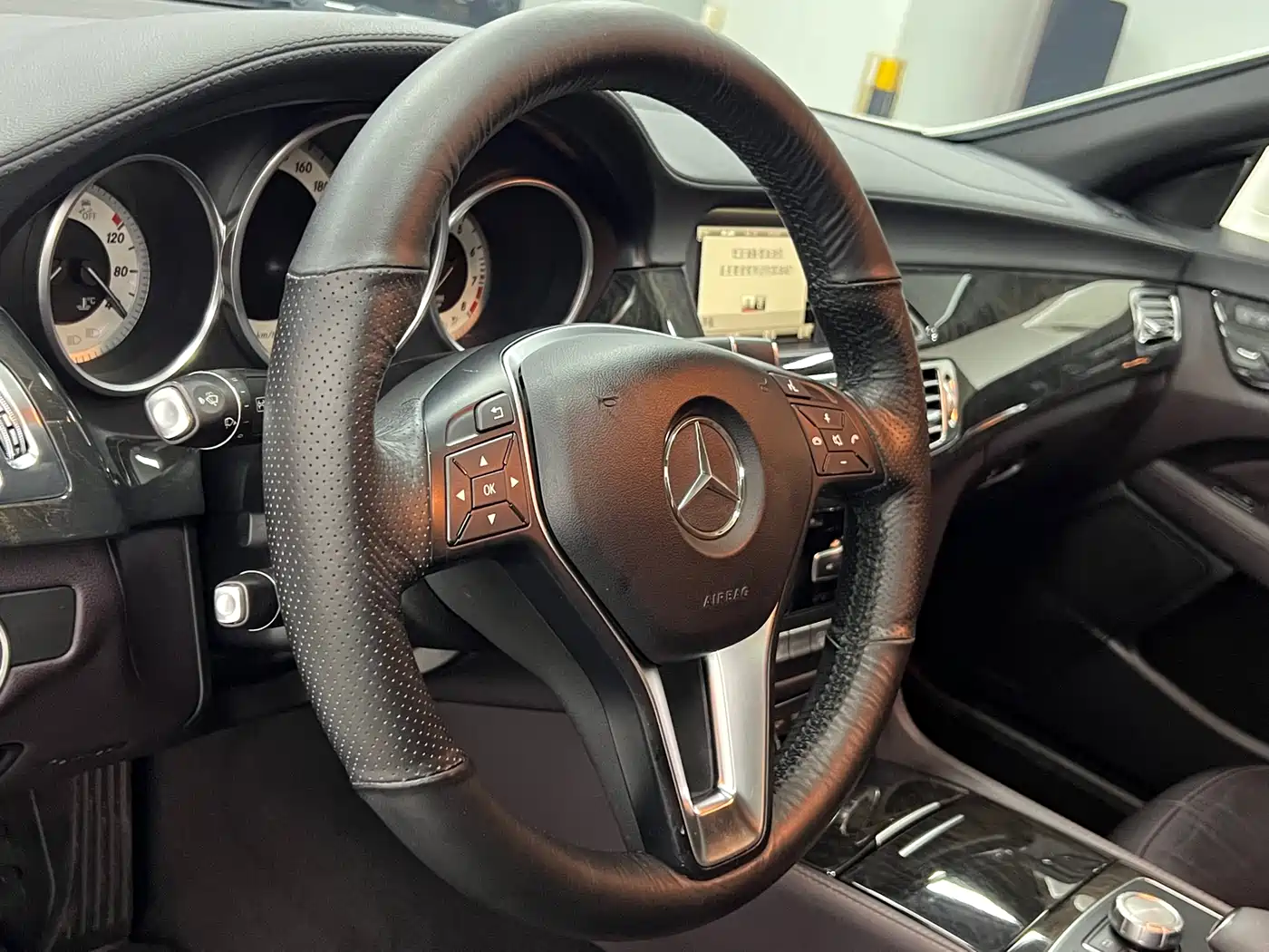 Mercedes-Benz CLS 2012 CLS 300 CGI фото 9