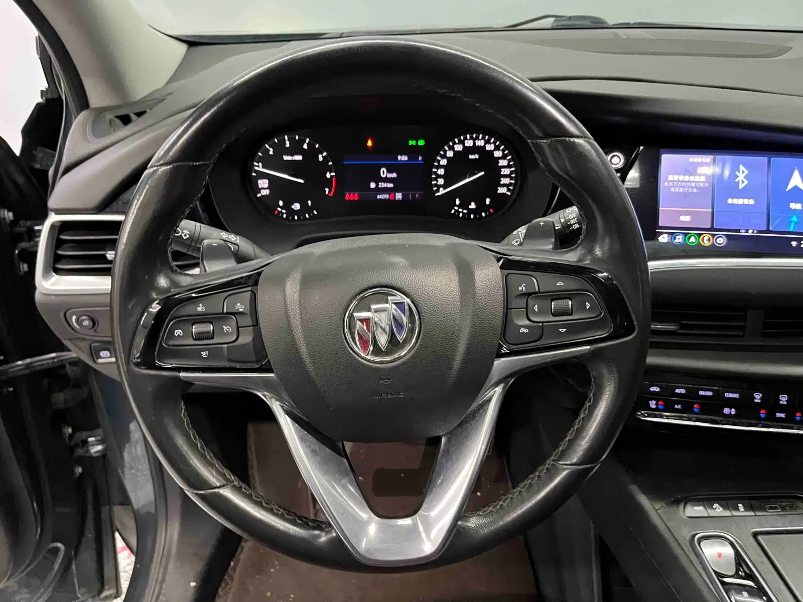 Фото 8 - Buick Enclave