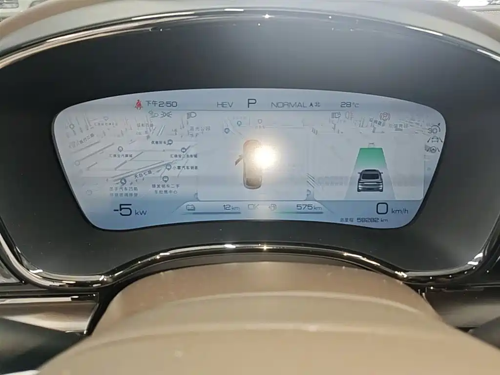 BYD Han 2022 DM-i 121KM Premium фото 12
