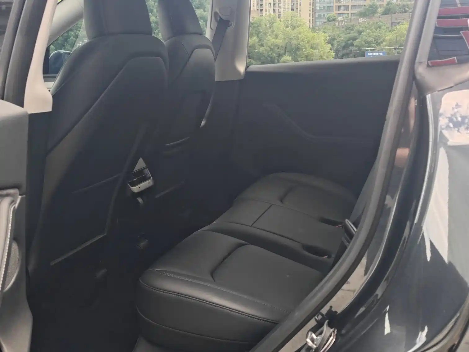 Фото 9 - Tesla Model Y