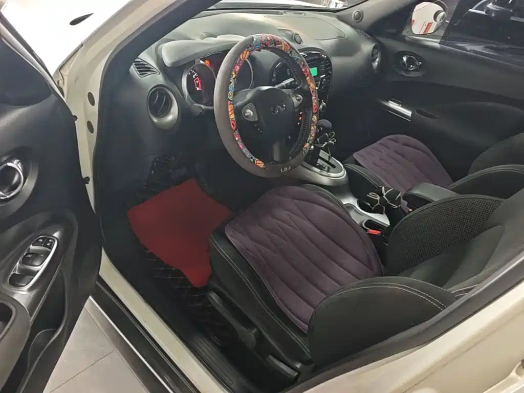 Infiniti ESQ 2017 2014 1.6L Free Edition