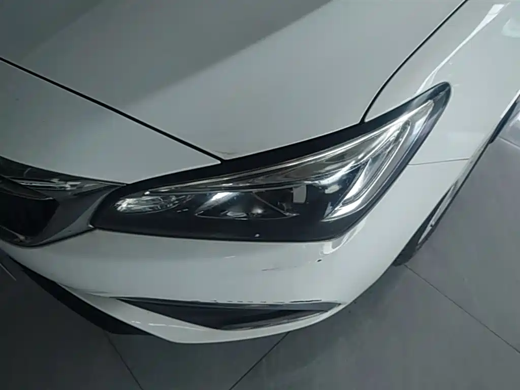 Buick Verano 2018 Sedan 15S Automatic Leading фото 24