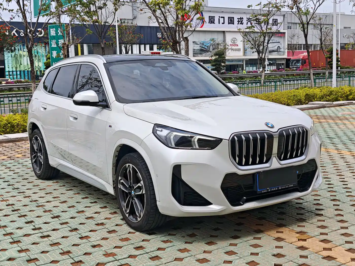 BMW X1 2024 xDrive25Li M Sport Package фото 3