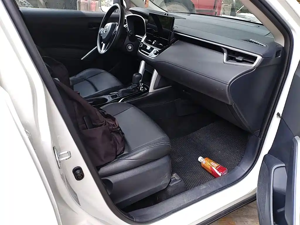 Toyota Frontlander 2024 2.0L CVT Elite Plus Edition фото 25