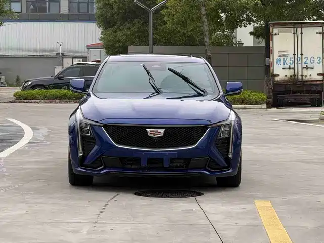 Cadillac CT5 2023 28T Luxury Style (Standard Edition)