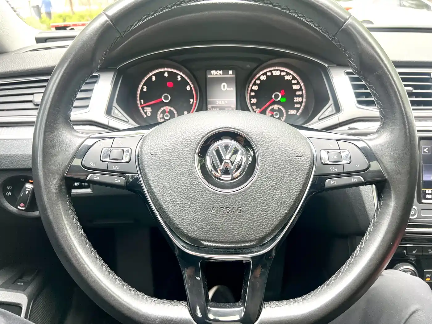 Volkswagen Passat 2017 330TSI DSG Prestige фото 10