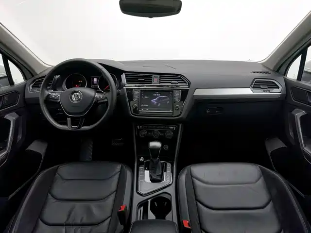 Volkswagen Tiguan L 2018 330TSI Automatic 2WD Luxury Edition — фото 5