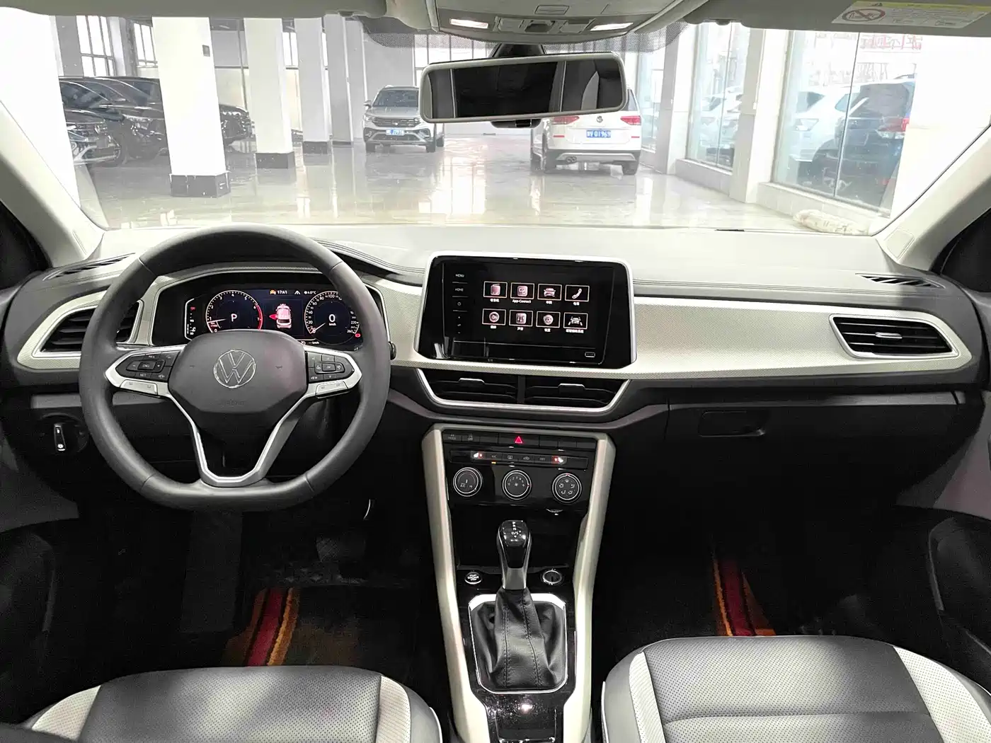 VOLKSWAGEN T ROC EXPLORING SONGS