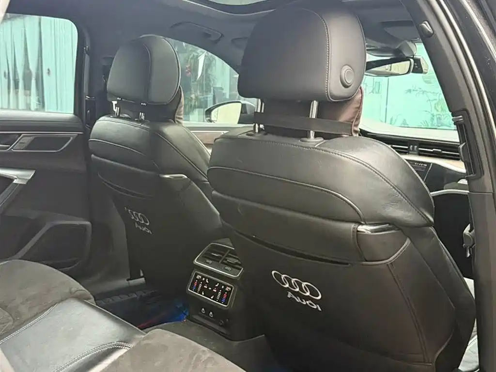 Audi A6L 2023 55 TFSI quattro Exclusive Elegance фото 5