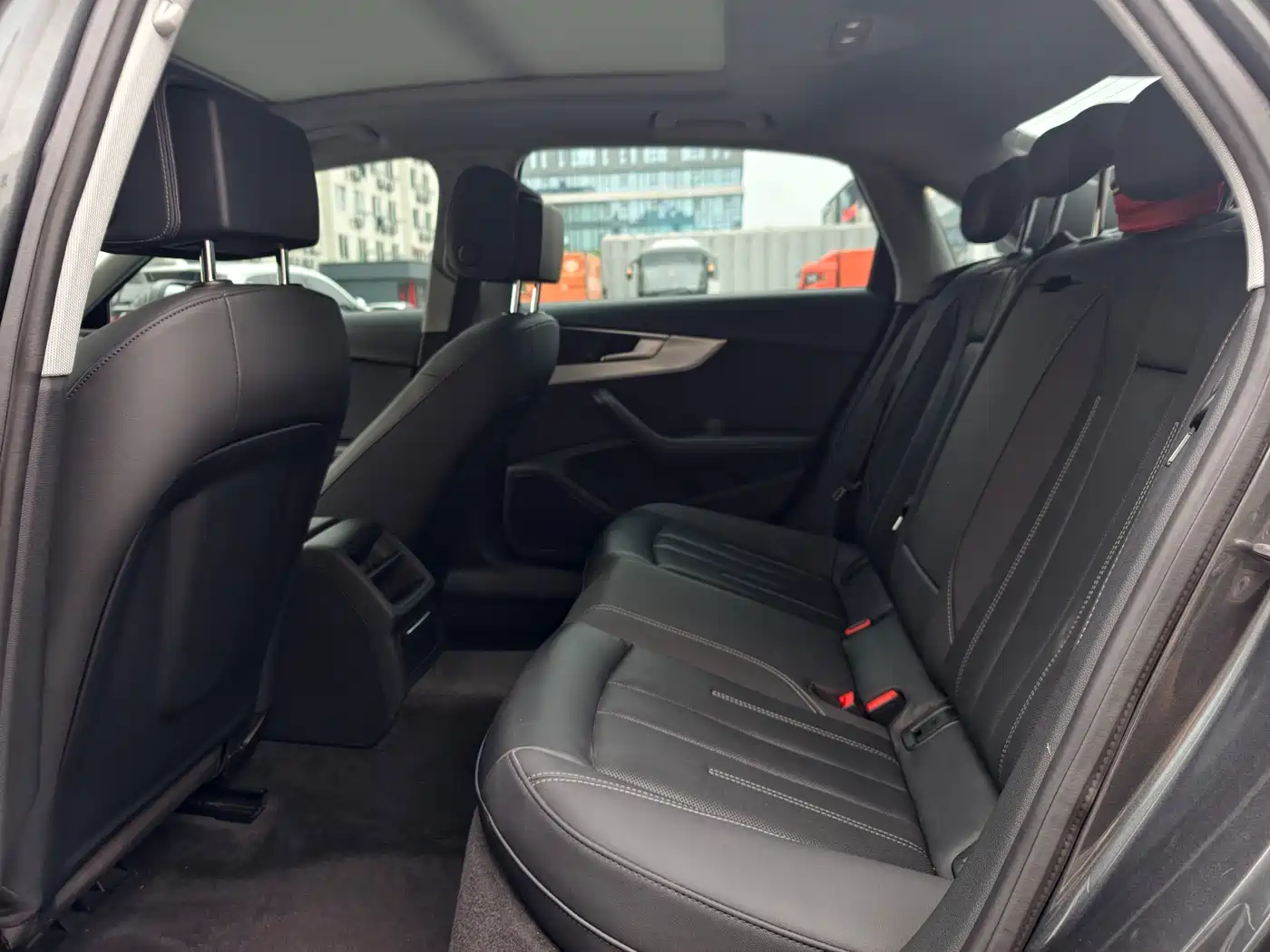 Audi A4L 2020 40 TFSI Fashion Dynamic Edition фото 10