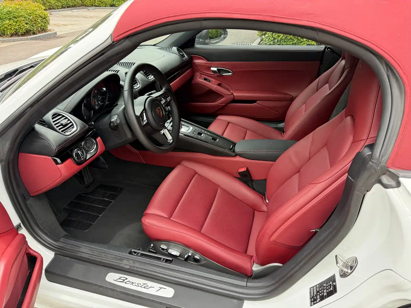 Porsche 718 2019 Boxster T 2.0T фото 7
