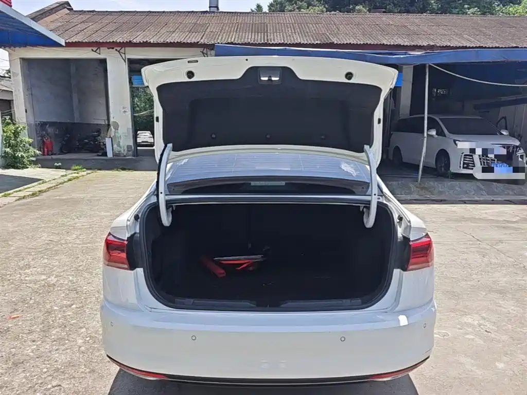 Volkswagen Bora 2019 Facelift 280TSI DSG Luxury China V фото 19