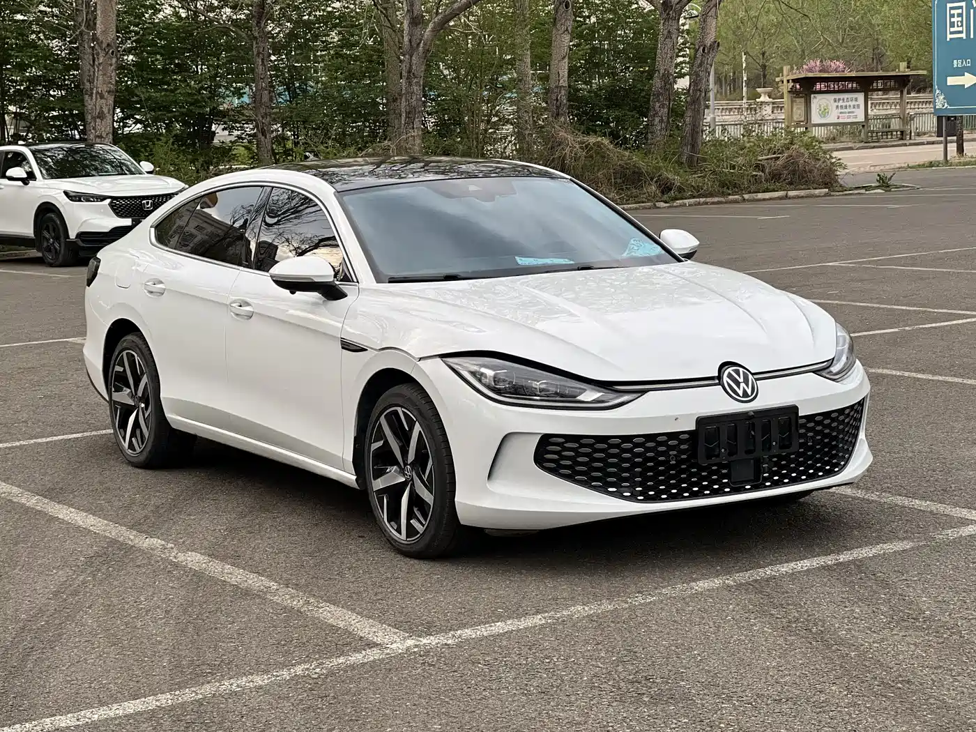 Volkswagen Lamando 2023 Lamando L 280TSI DSG Cool Edition фото 3