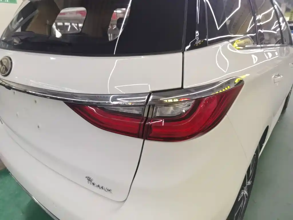 BYD Song MAX 2017 2017 1.5T Auto Smart Connect Premium 7-seater