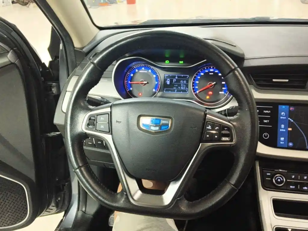 Фото 7 - Geely Vision