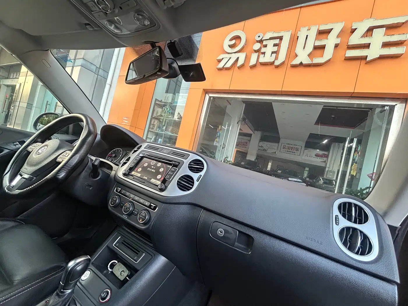 Volkswagen Tiguan 2015 1.8TSI Automatic 4WD Highline фото 25
