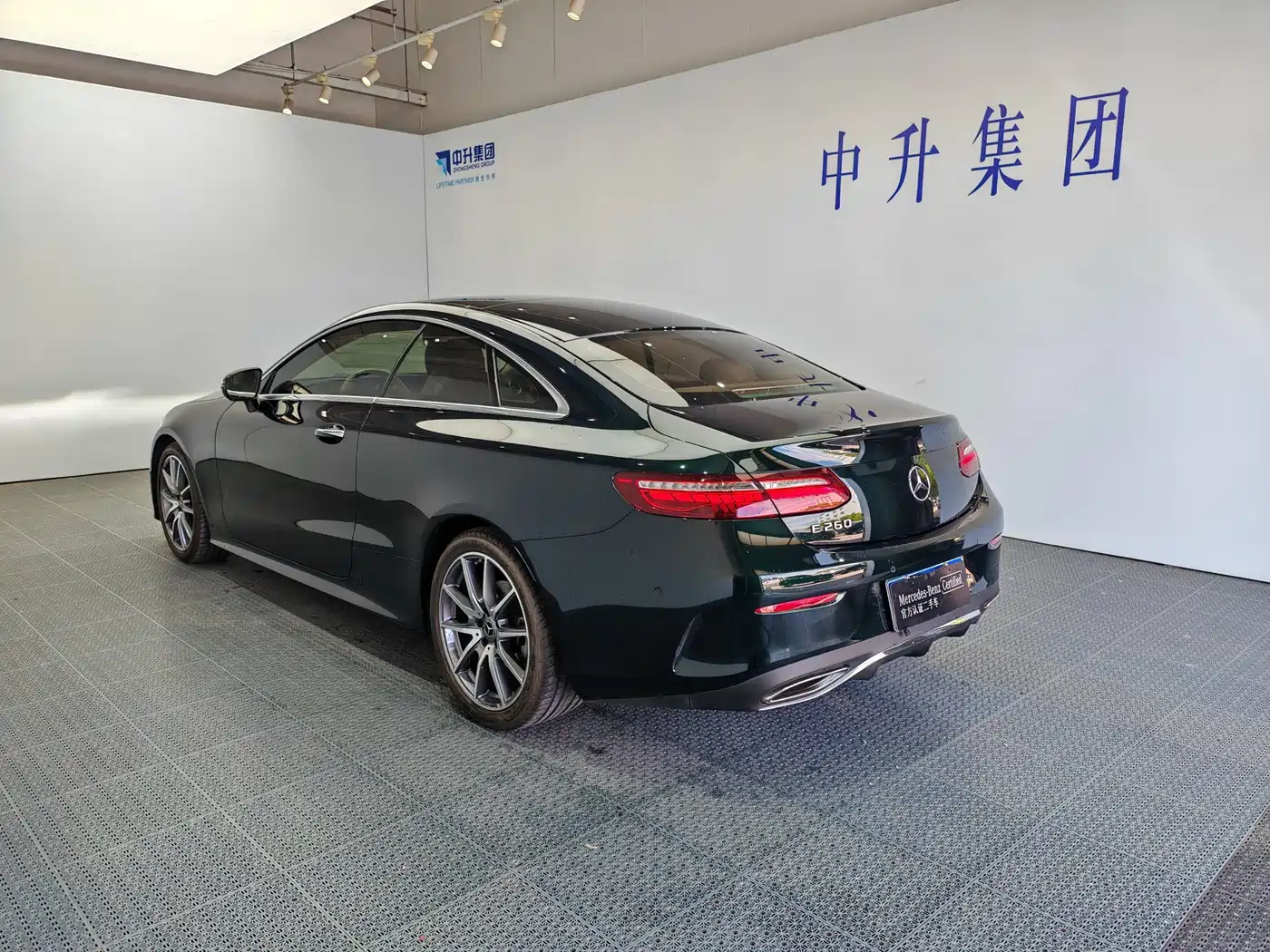 Mercedes-Benz E-Class (Import) 2023 E 260 Coupe фото 4