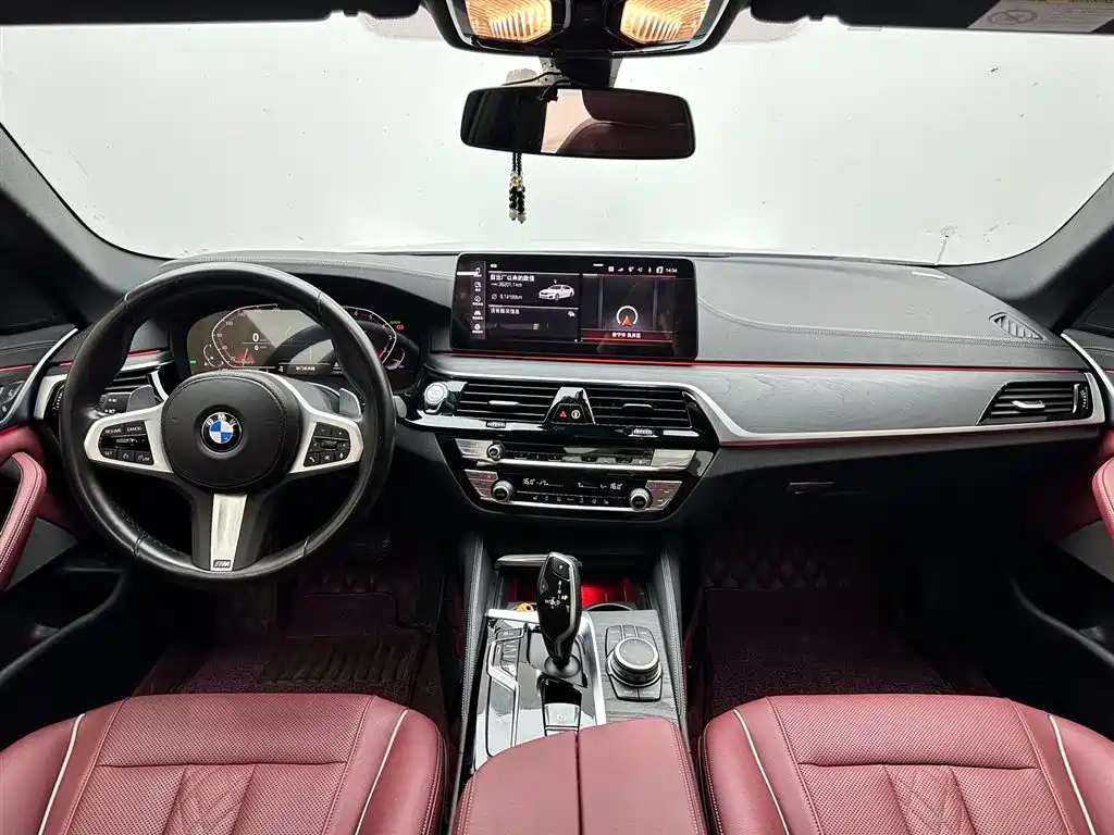 BMW 5 Series 2022 Facelift 530Li Leading M Sport Package фото 10