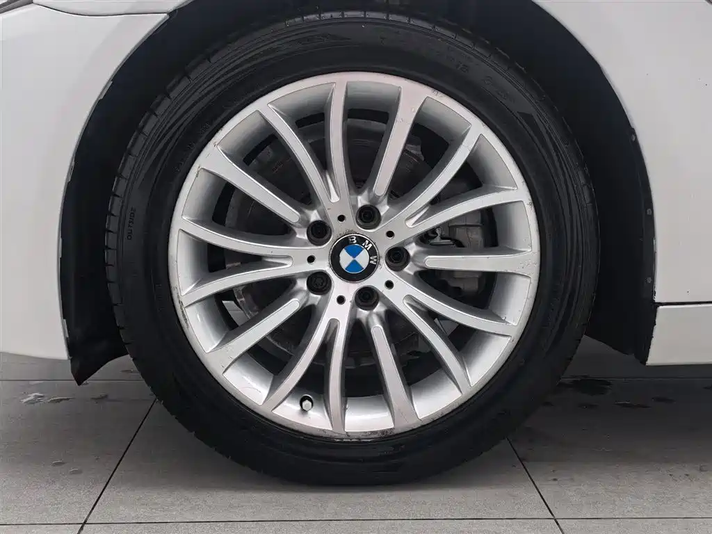 BMW 5 Series 2014 525Li Luxury Design Package фото 17