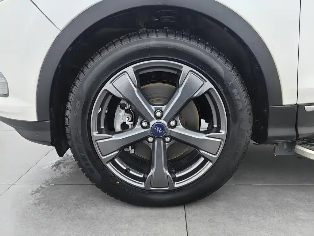 Ford Kuga 2020 2019 EcoBoost 245 AWD Luxury Edition China V
