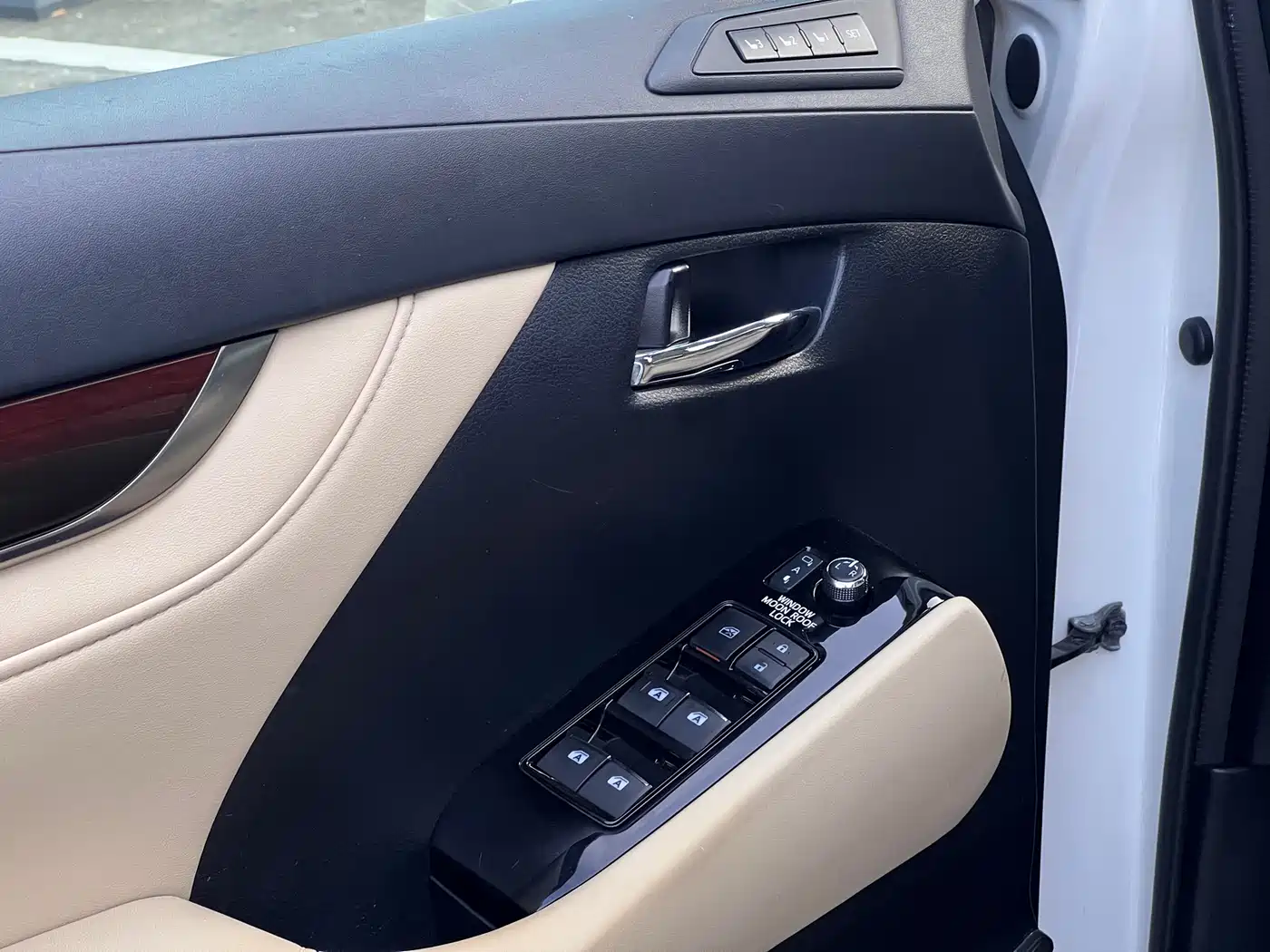 Toyota Alphard 2015 3.5L Luxury Edition фото 22