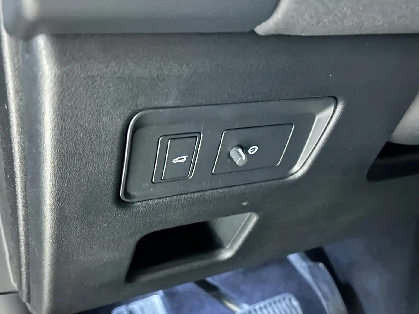 Land Rover Discovery 2024 Model 360PS S фото 8
