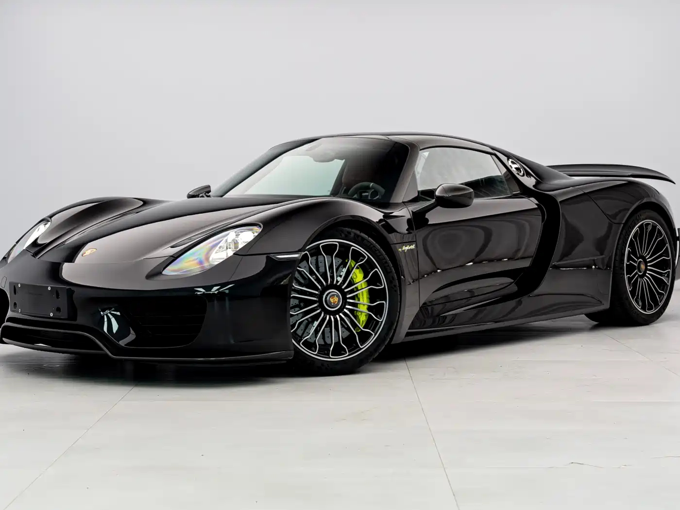 Porsche 918 Spyder 2014 4.6L фото 2