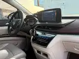 Фото 13 - Buick GL8