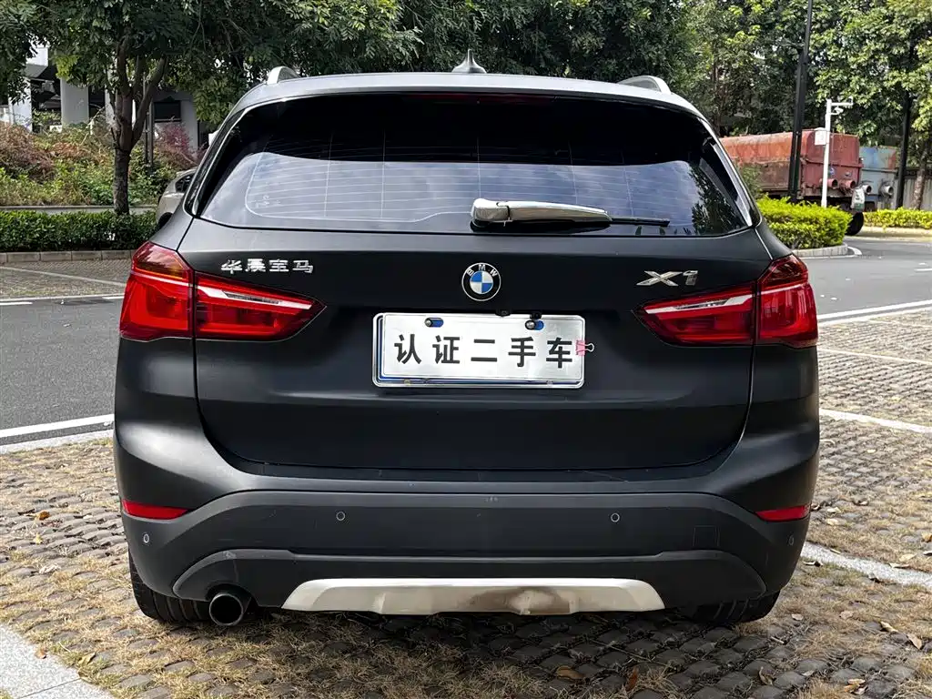 BMW X1 2016 sDrive18Li Luxury Model фото 5