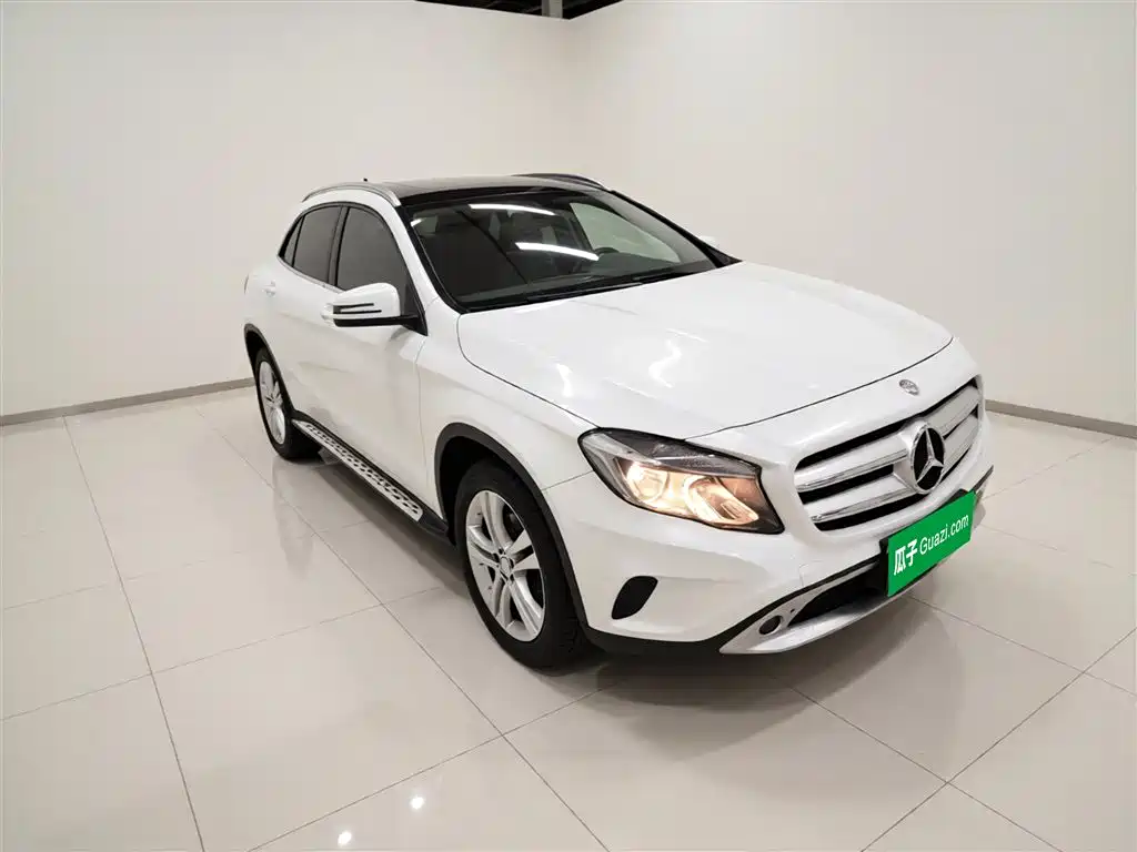 Mercedes-Benz GLA 2016 GLA 200 Dynamic фото 22