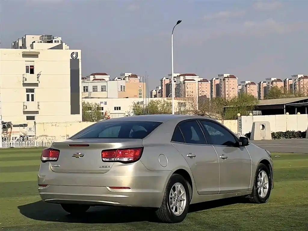 Chevrolet Malibu 2016 2.0L Automatic Comfort фото 4