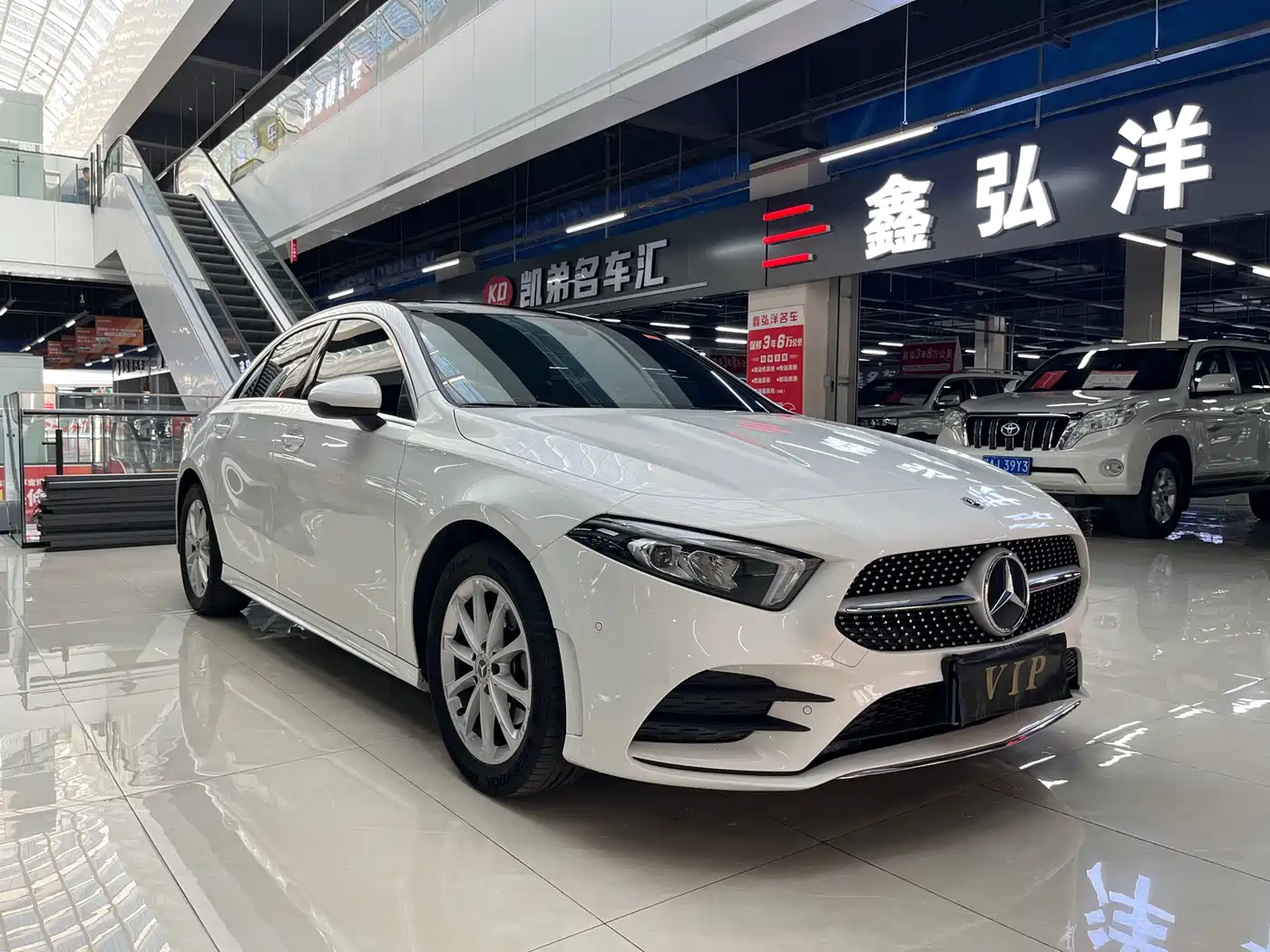 Mercedes-Benz A-Class 2021 A 200 L Sport Sedan Dynamic Type фото 3