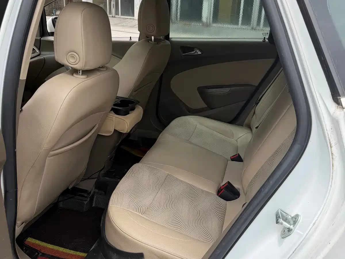 Buick Excelle 2013 GT 1.6L Automatic Fashion Edition фото 12