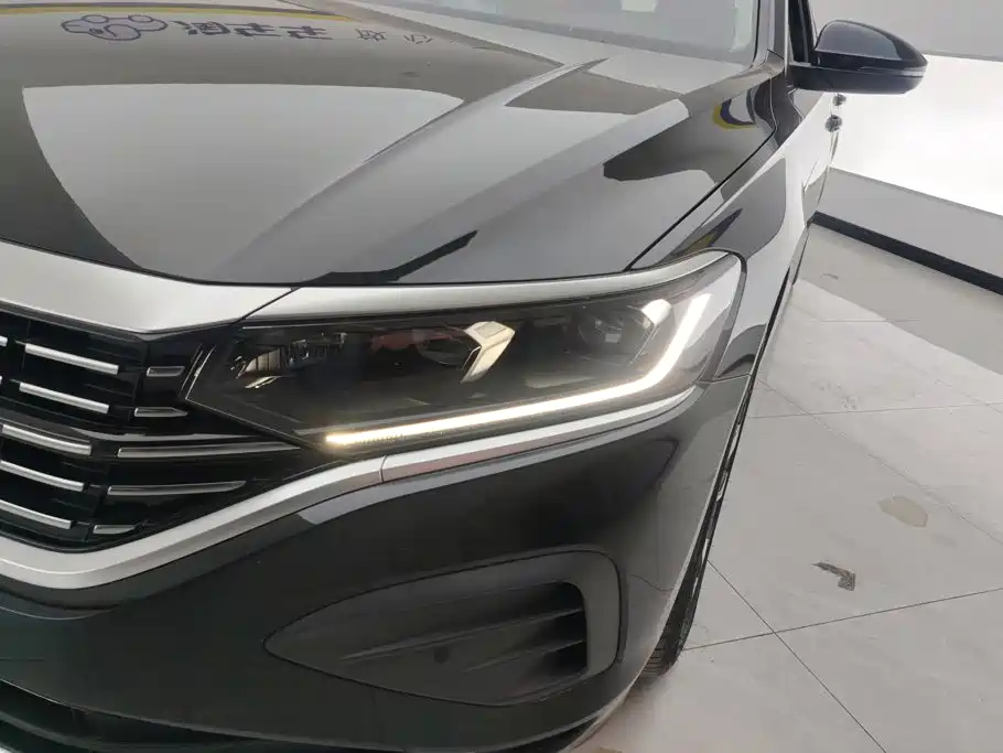 Фото 5 - Volkswagen Passat