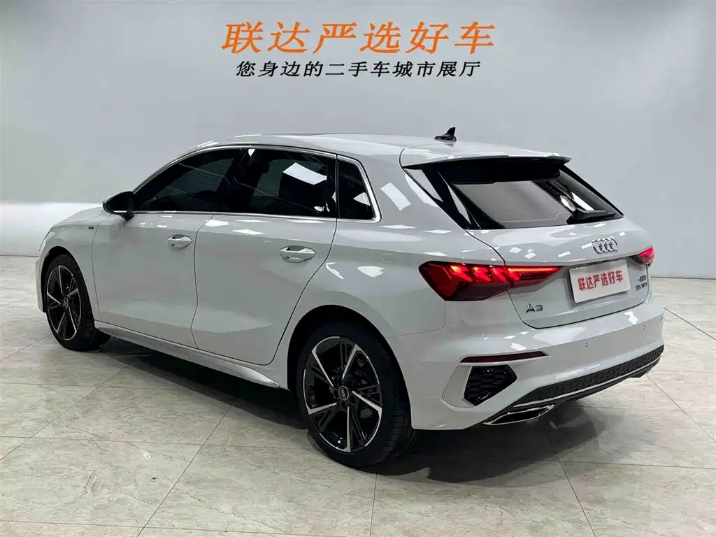 Audi A3 2023 Facelift Sportback 35 TFSI Fashion Sport фото 24