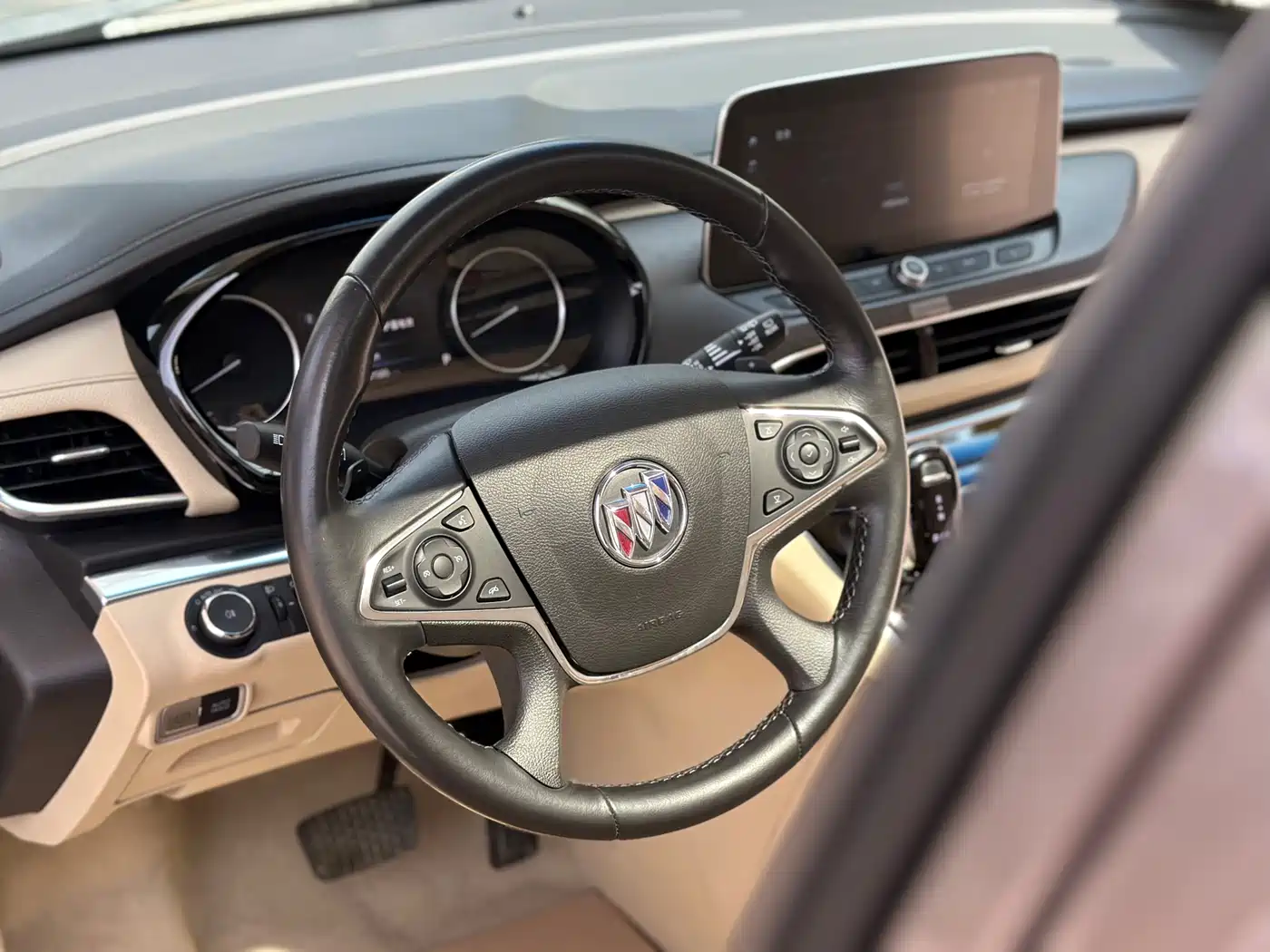 Buick GL8 2022 Land Business Class 652T Smart Luxury фото 22