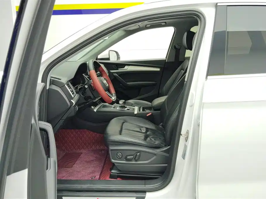Audi Q5L 2020 Facelift 40 TFSI Honor Fashion фото 9
