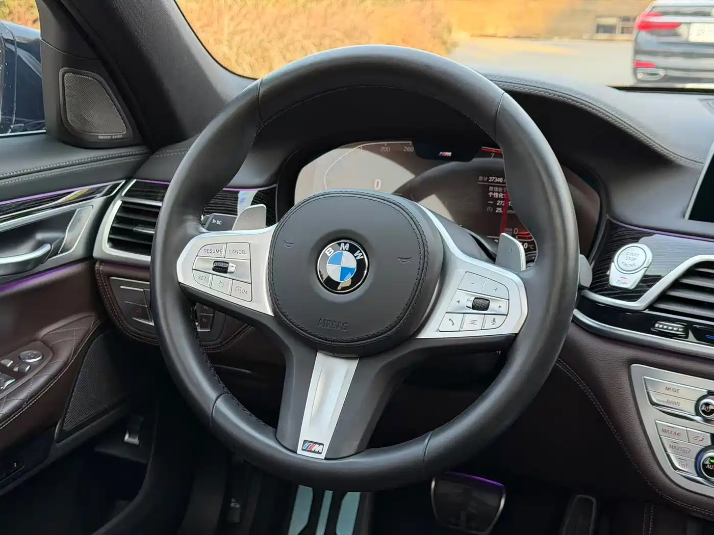 BMW 7 Series 2019 740Li Leading M Sport Package фото 16