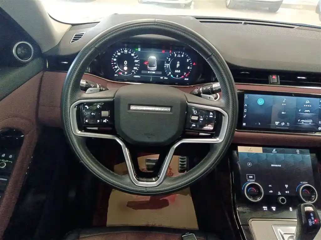 Land Rover Range Rover Evoque 2022 Range Rover Evoque L 249PS R-Dynamic Luxury Edition фото 7