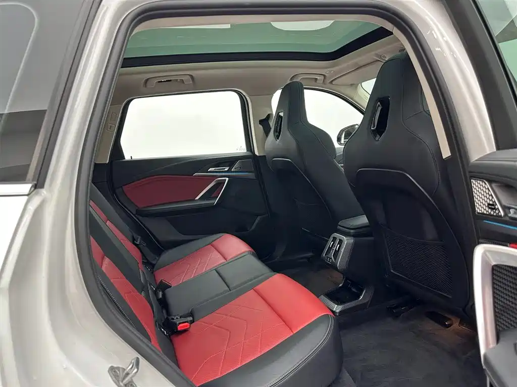 BMW iX1 2023 xDrive30L M Sport Package фото 23