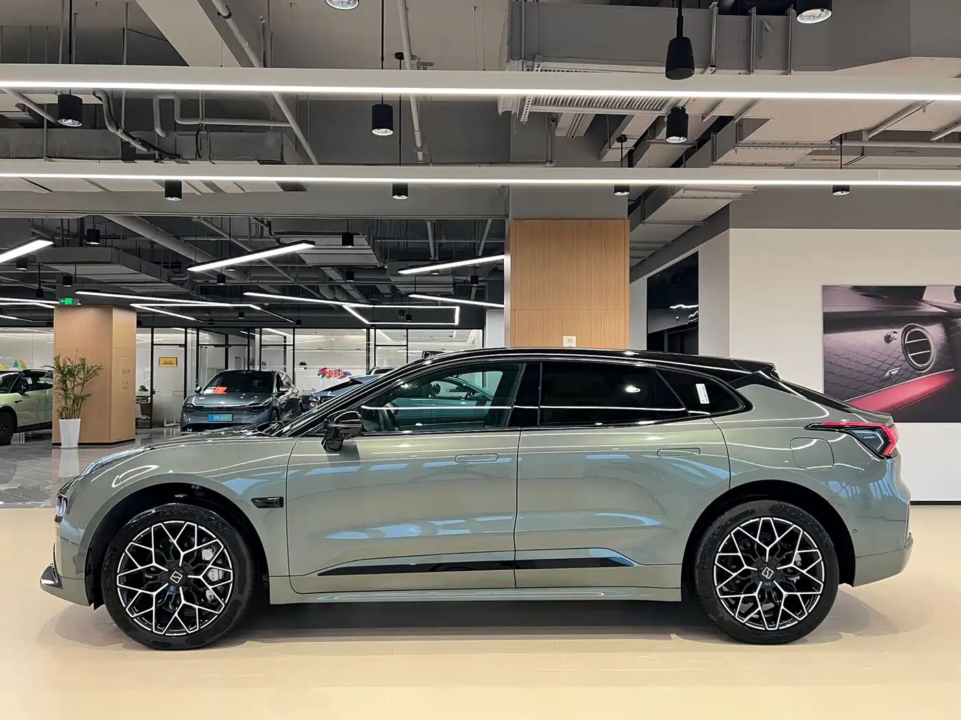 ZEEKR EXTREME KRYPTON 001