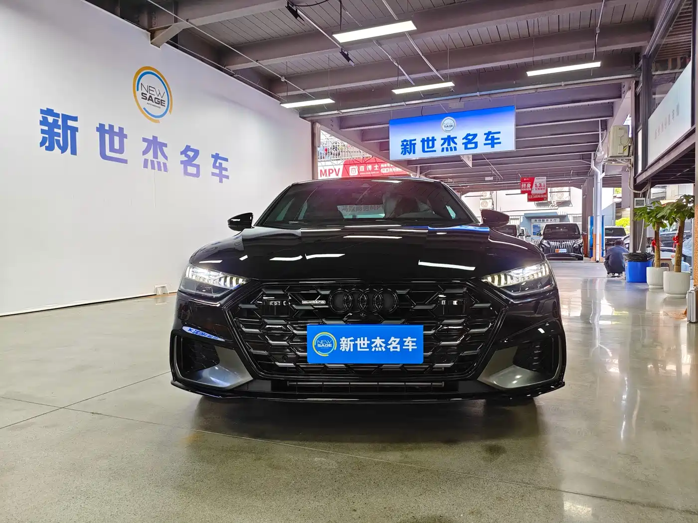 Audi A7L 2024 45 TFSI quattro Black Warrior Edition фото 2