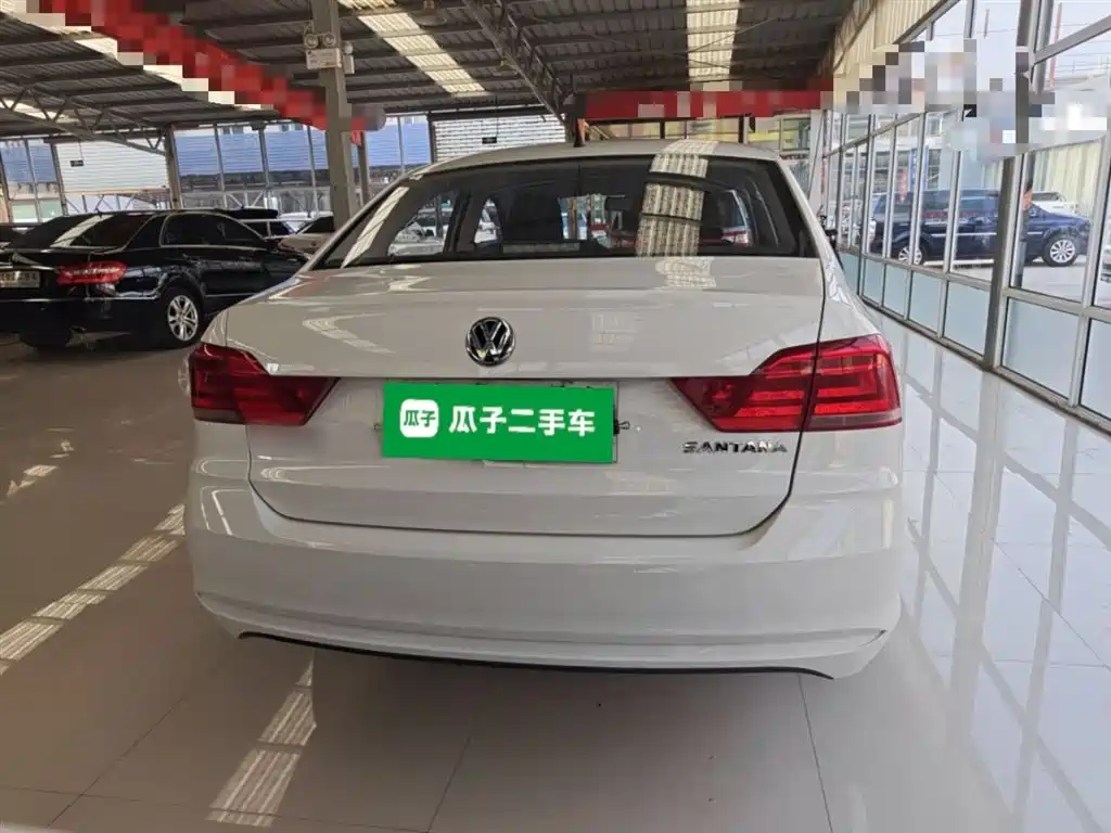 VOLKSWAGEN SANTANA
