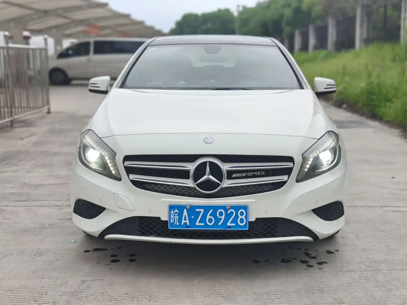 Mercedes-Benz A-Class (Import) 2015 A 180 фото 2