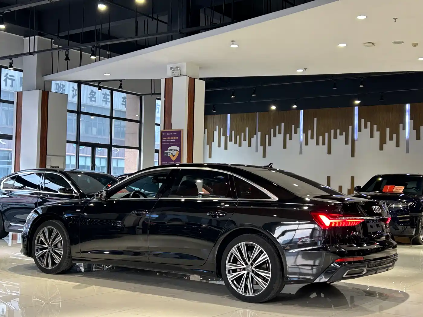 Audi A6L 2021 45 TFSI quattro Exclusive Sport фото 32
