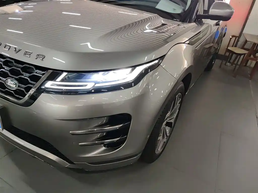 Land Rover Range Rover Evoque 2021 Range Rover Evoque L 249PS R-Dynamic SE Luxury Edition фото 24