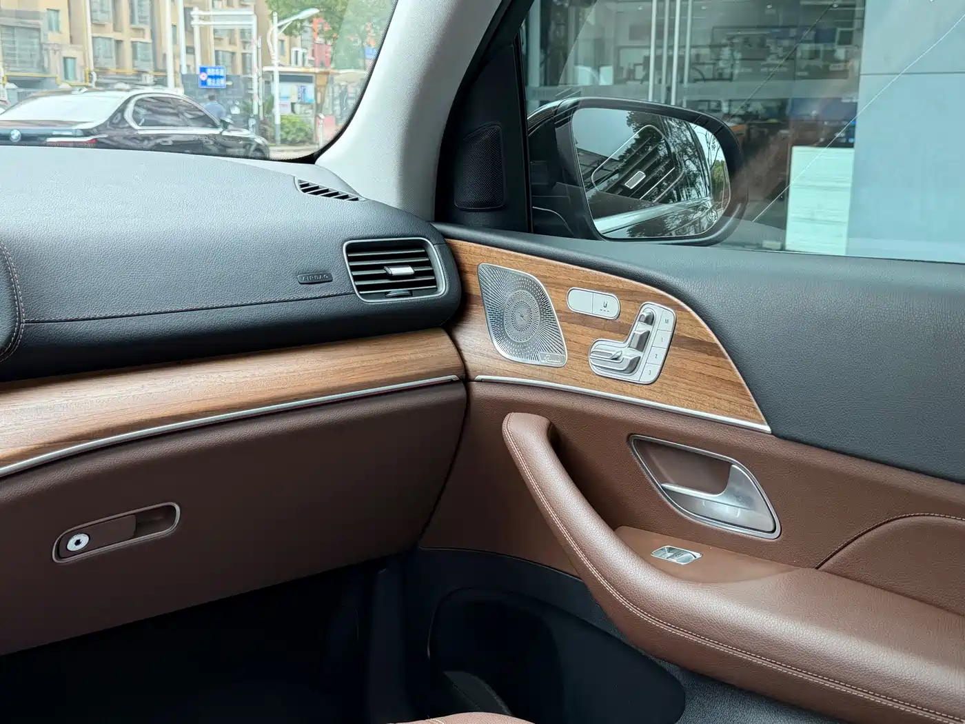 Mercedes-Benz GLE 2024 GLE 450 4MATIC Fashion фото 9